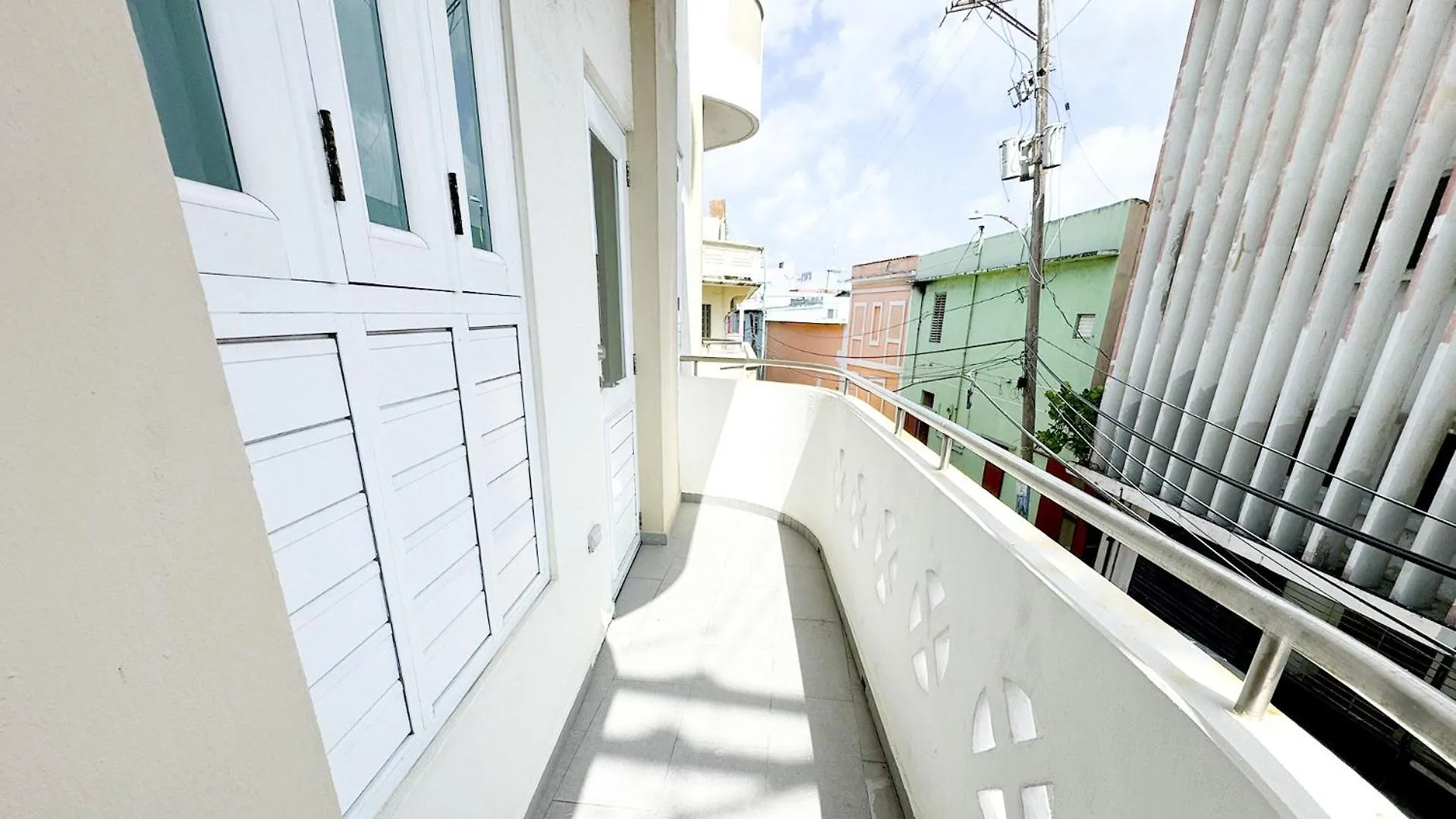 Arecibo Hotel 2103 0*,